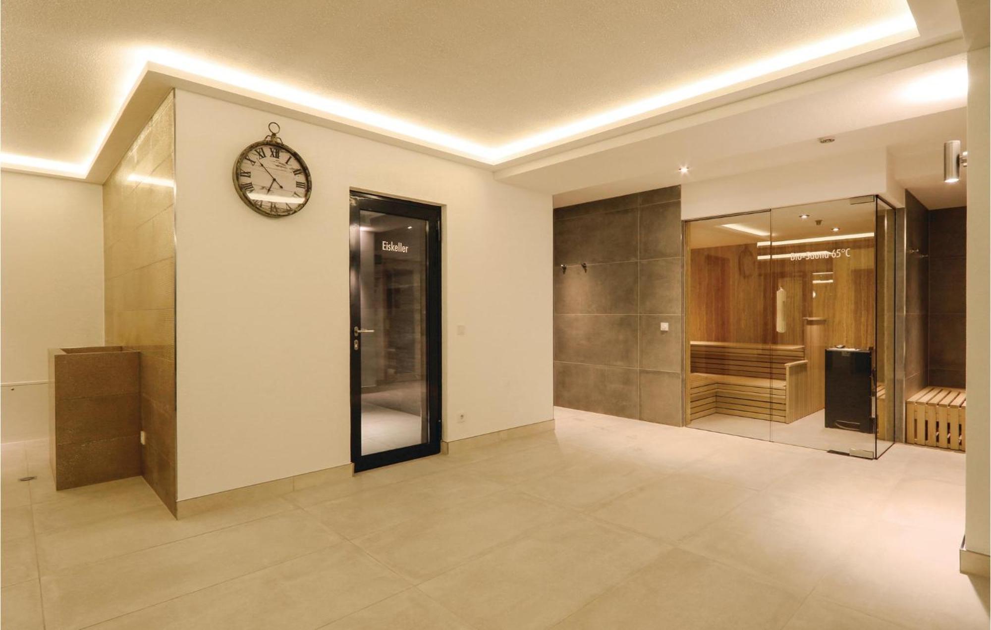 Penthouse Garden Apartment Binz Bagian luar foto