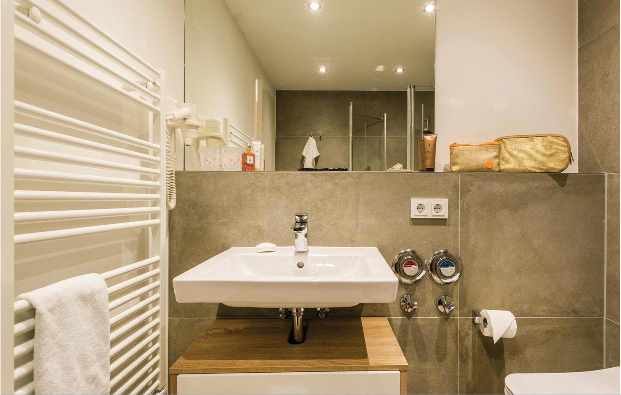 Penthouse Garden Apartment Binz Bagian luar foto