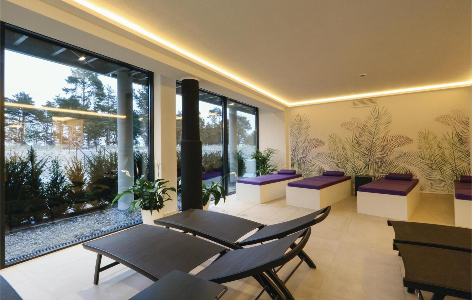 Penthouse Garden Apartment Binz Bagian luar foto