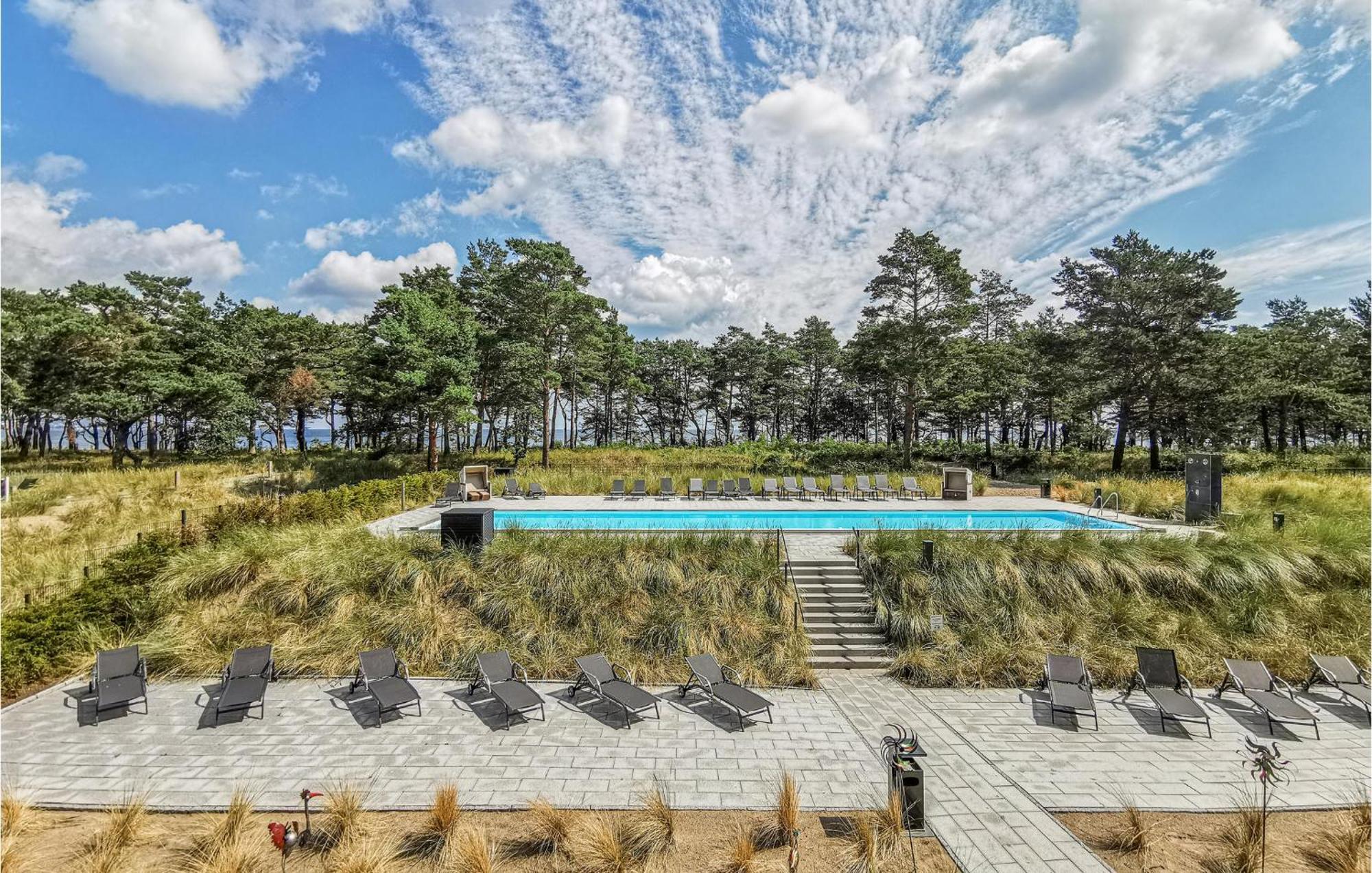 Penthouse Garden Apartment Binz Bagian luar foto